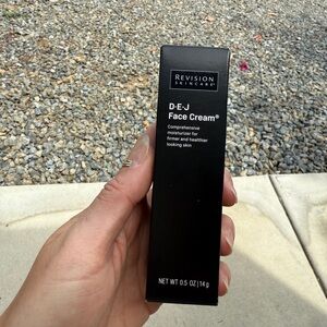 Revision Skincare D-E-J Face Cream